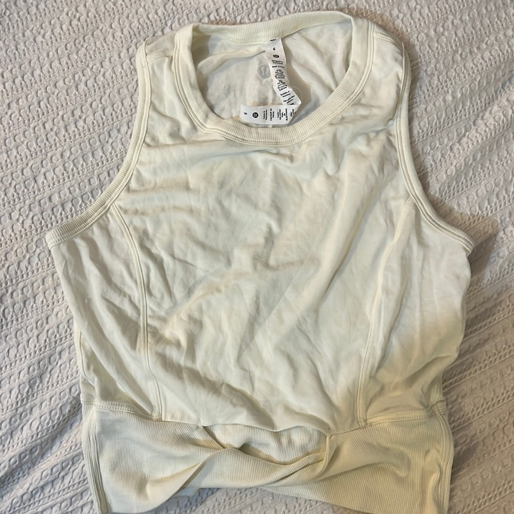 Lululemon cream crop workout top